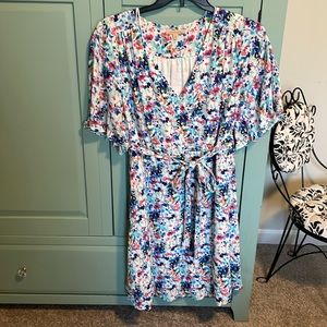 Gibson Latimer IX dress, beautiful fabric, blue flowers,faux dress with belt.